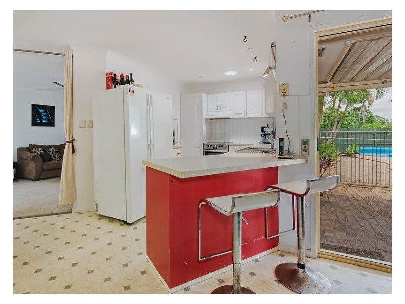 1 Mountain Breeze Court, Coes Creek QLD 4560