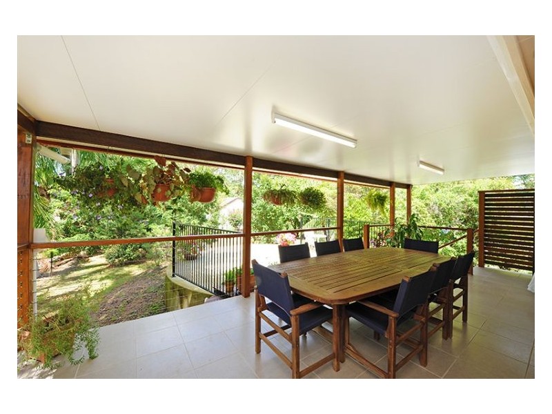 32 Highview Avenue, Nambour QLD 4560