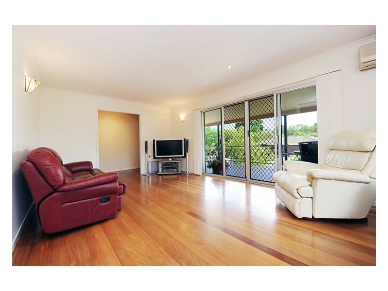 32 Highview Avenue, Nambour QLD 4560