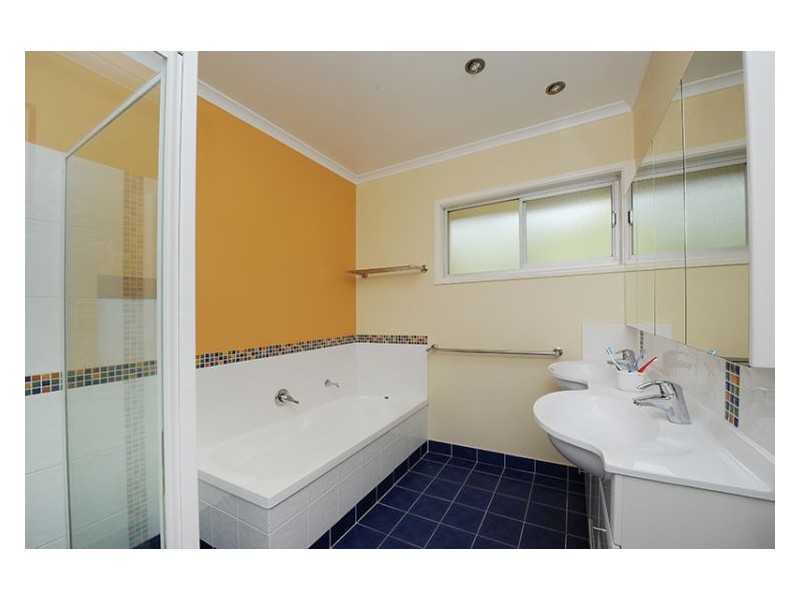 32 Highview Avenue, Nambour QLD 4560