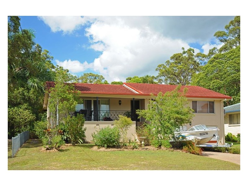 32 Highview Avenue, Nambour QLD 4560