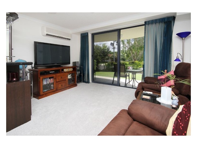 2/87-89 Duporth Avenue, Maroochydore QLD 4558