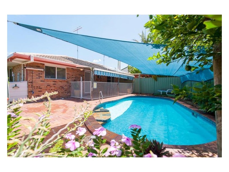 2/152 Broadwater Avenue, Maroochydore QLD 4558