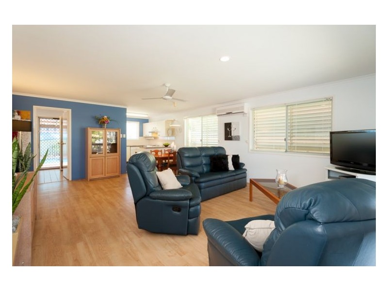 2/152 Broadwater Avenue, Maroochydore QLD 4558