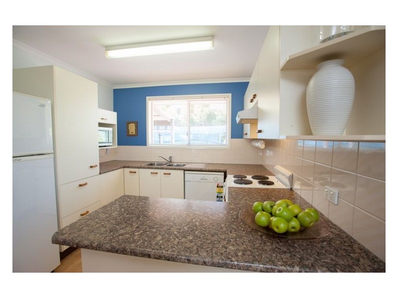 2/152 Broadwater Avenue, Maroochydore QLD 4558