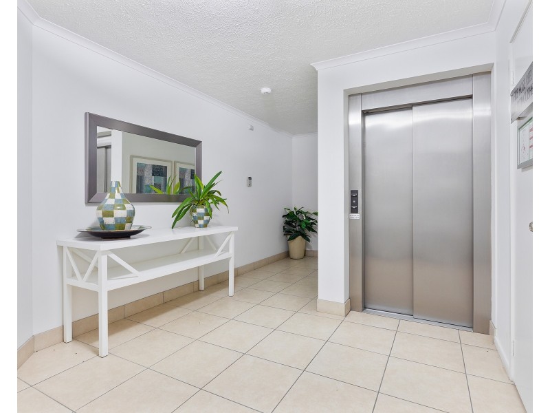 Unit 3/4 Serenity Close, Noosa Heads QLD 4567