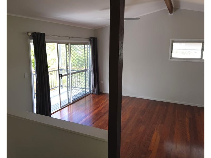 4 Brolga Lane, Noosa Heads QLD 4567