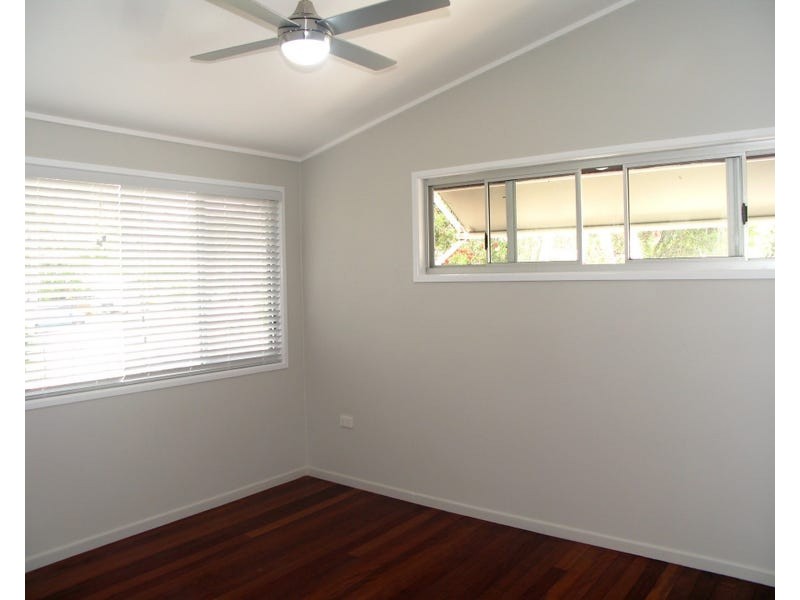 4 Brolga Lane, Noosa Heads QLD 4567