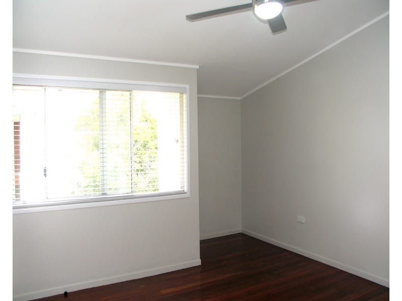 4 Brolga Lane, Noosa Heads QLD 4567