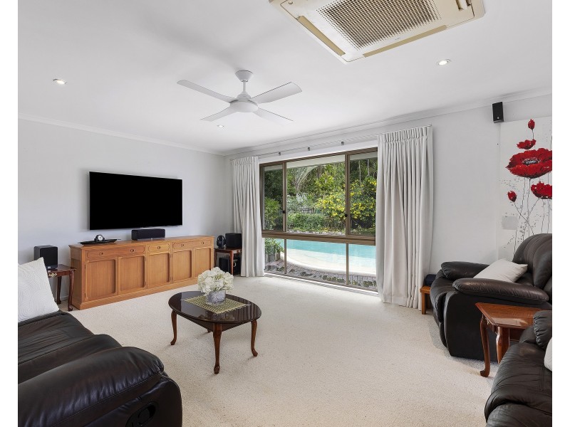 53 Griffith Avenue, Tewantin QLD 4565