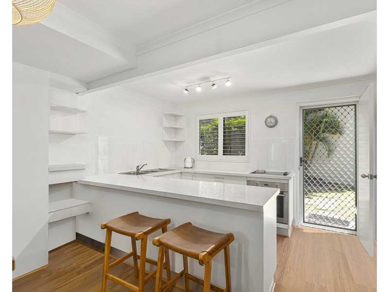 7/2 Dolphin Crescent, Noosaville QLD 4566