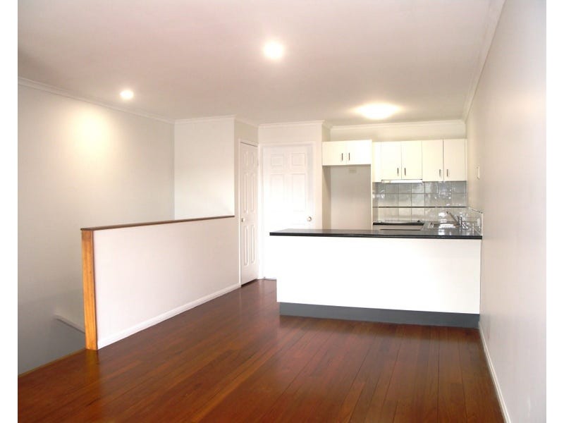 Unit 4/15 Advance Place, Sunrise Beach QLD 4567