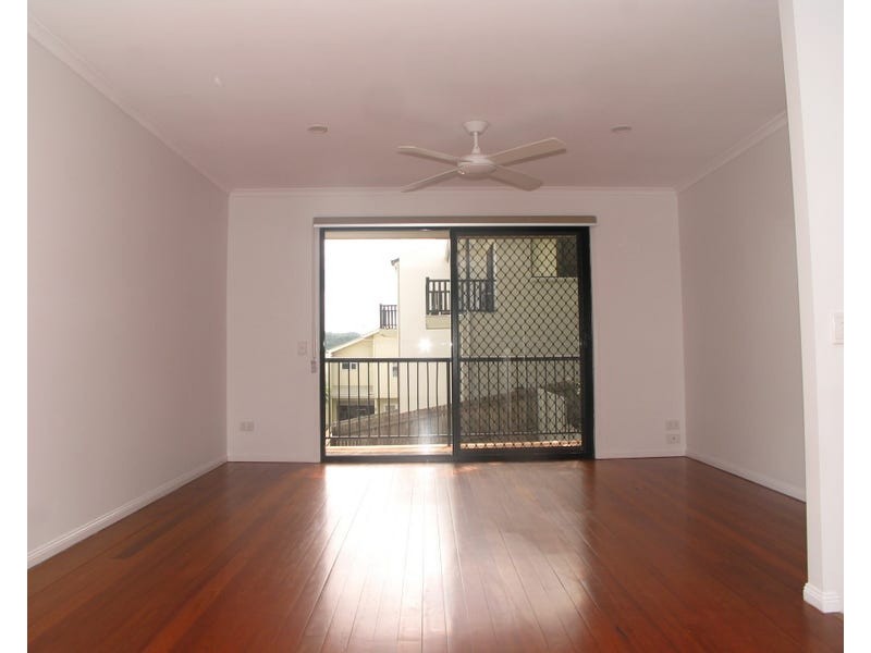 Unit 4/15 Advance Place, Sunrise Beach QLD 4567