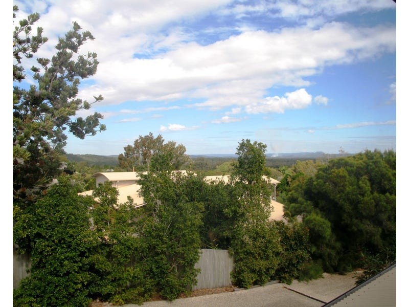 Unit 4/15 Advance Place, Sunrise Beach QLD 4567