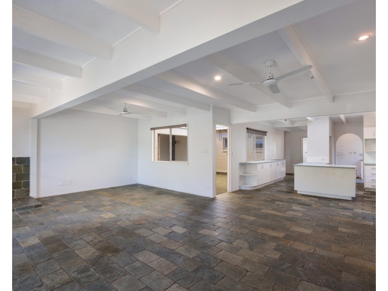 10 Weyba Street, Sunshine Beach QLD 4567