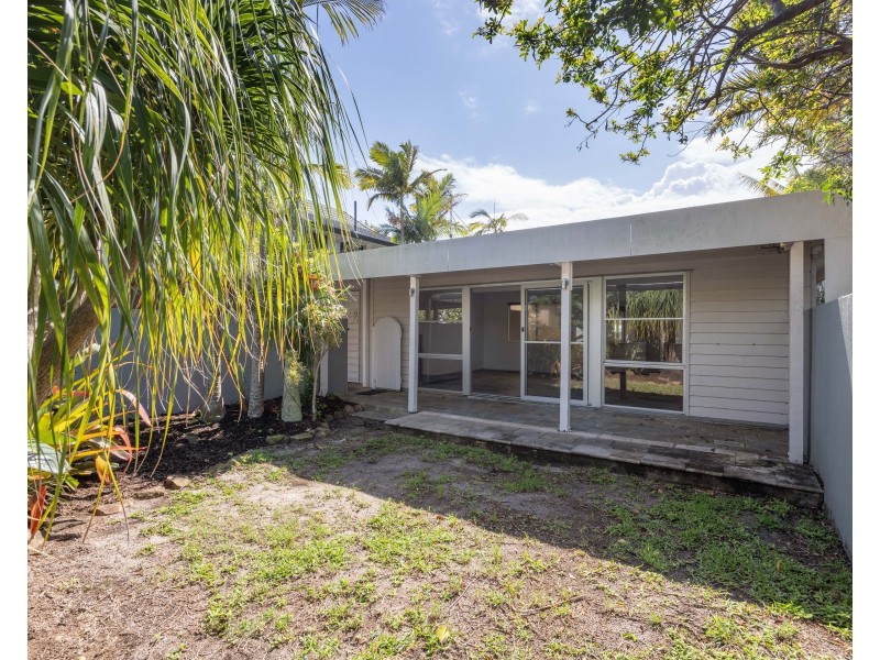 10 Weyba Street, Sunshine Beach QLD 4567