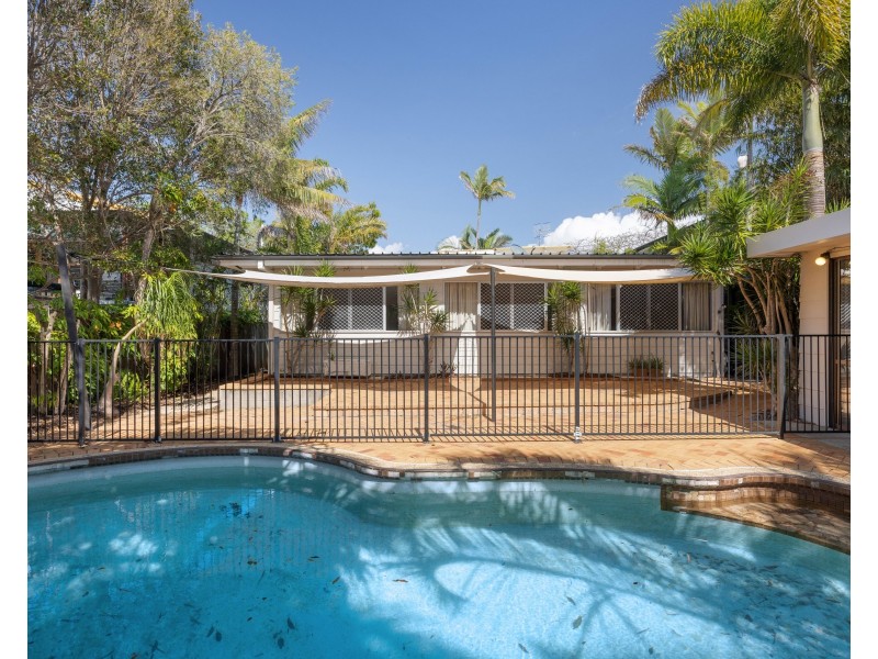 10 Weyba Street, Sunshine Beach QLD 4567