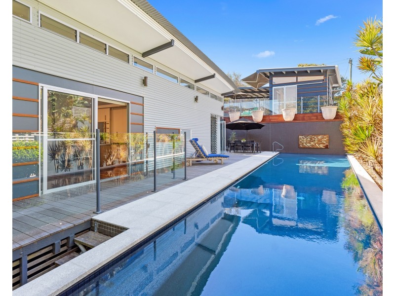 14 Adams Street, Sunshine Beach QLD 4567