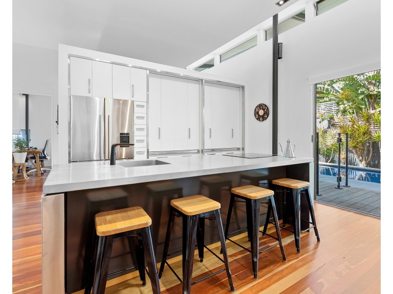 14 Adams Street, Sunshine Beach QLD 4567