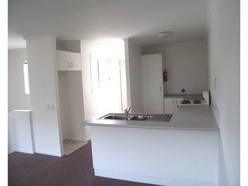 3/76 Southern Cross Parade, Sunrise Beach QLD 4567