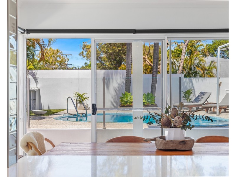 36 Dame Patti Drive, Sunrise Beach QLD 4567