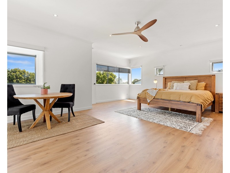 36 Dame Patti Drive, Sunrise Beach QLD 4567