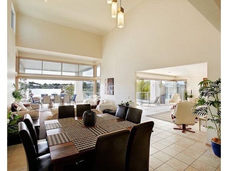 67 Shorehaven Drive, Noosaville QLD 4566