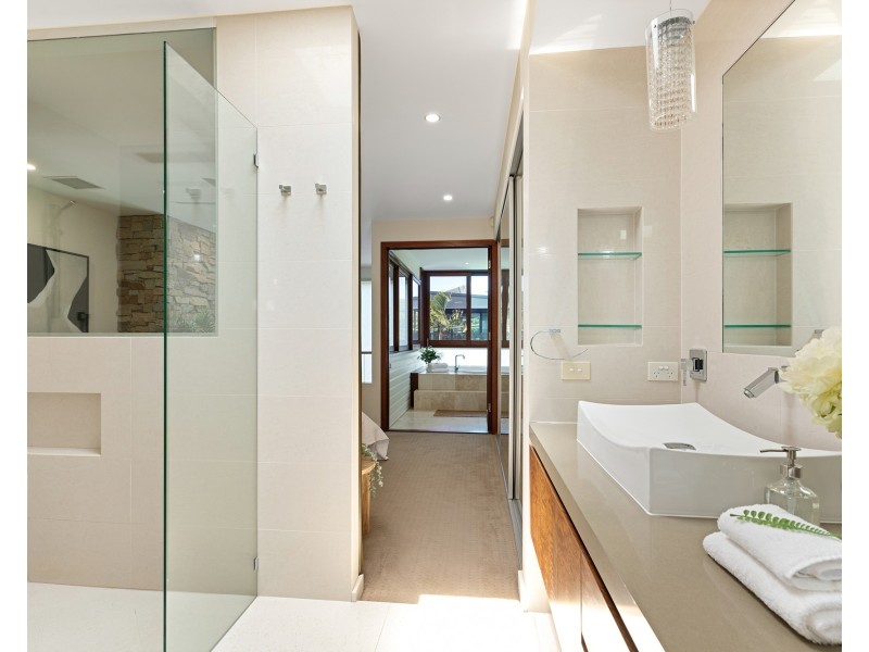 2/14 Weyba Street, Sunshine Beach QLD 4567