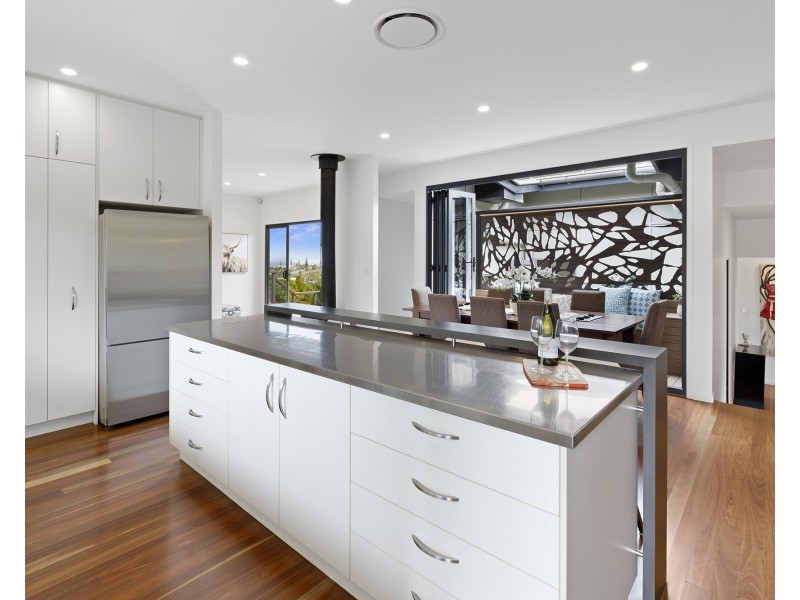 14 Liberty Place, Sunrise Beach QLD 4567