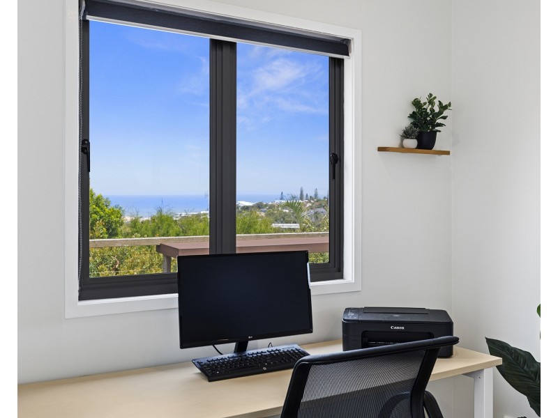 14 Liberty Place, Sunrise Beach QLD 4567