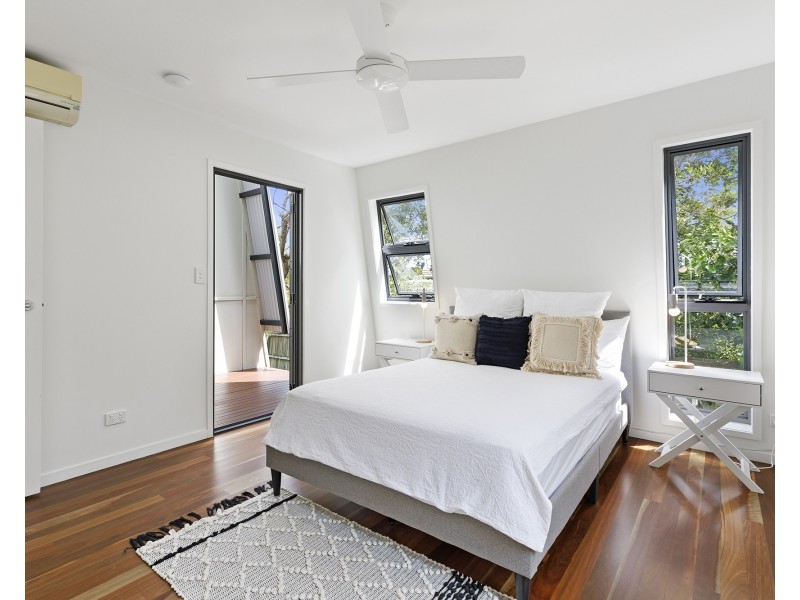 14 Liberty Place, Sunrise Beach QLD 4567