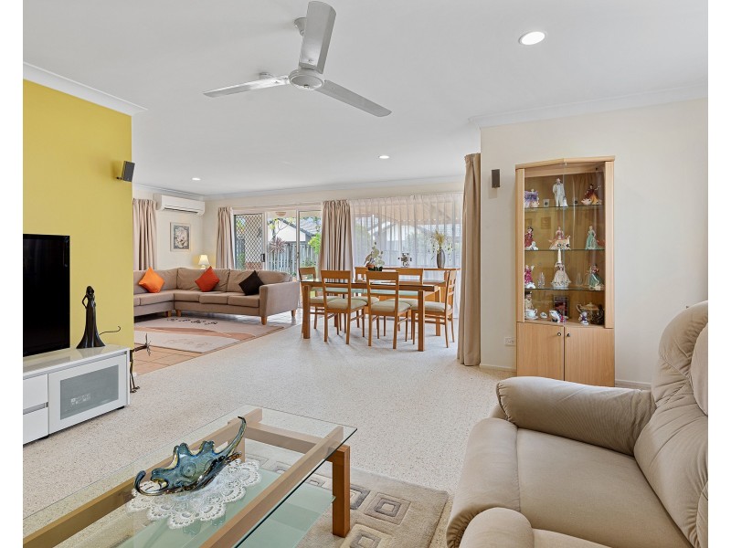 1 Honeyeater Avenue, Noosaville QLD 4566