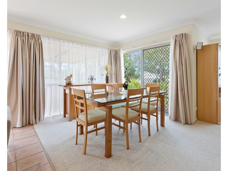 1 Honeyeater Avenue, Noosaville QLD 4566