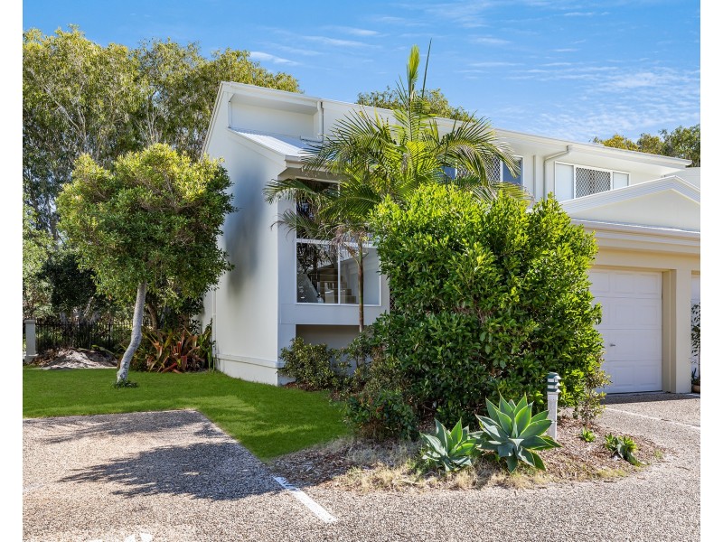 7/1-3 Beacon Court, Sunrise Beach QLD 4567