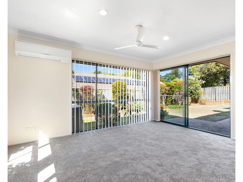 11 Raven Way, Noosaville QLD 4566