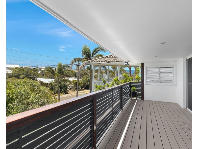 18 Orient Dve, Sunrise Beach QLD 4567