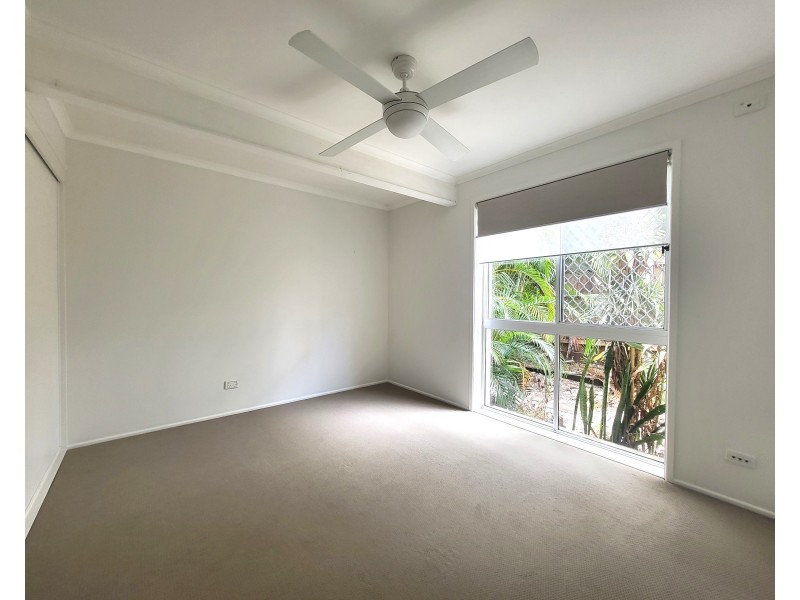 1/54 Orealla Crescent, Sunrise Beach QLD 4567