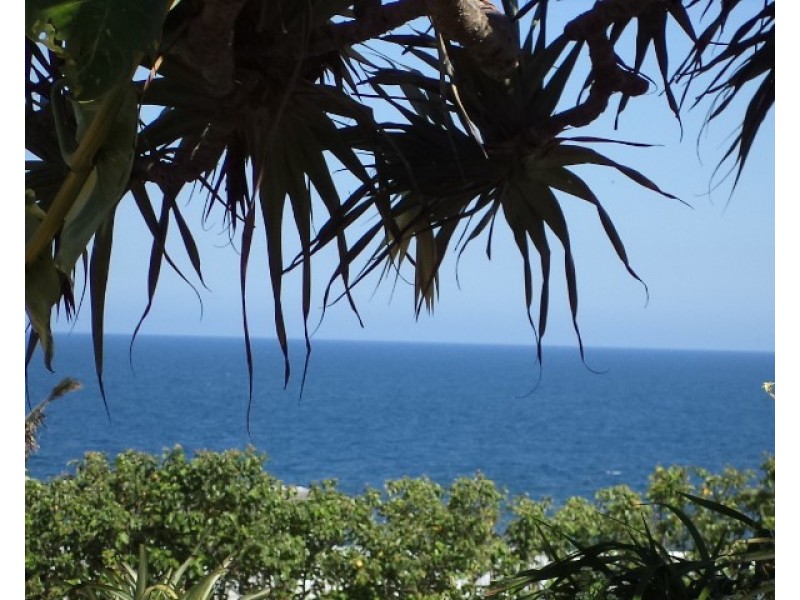 1/22 Corsair Crescent, Sunrise Beach QLD 4567