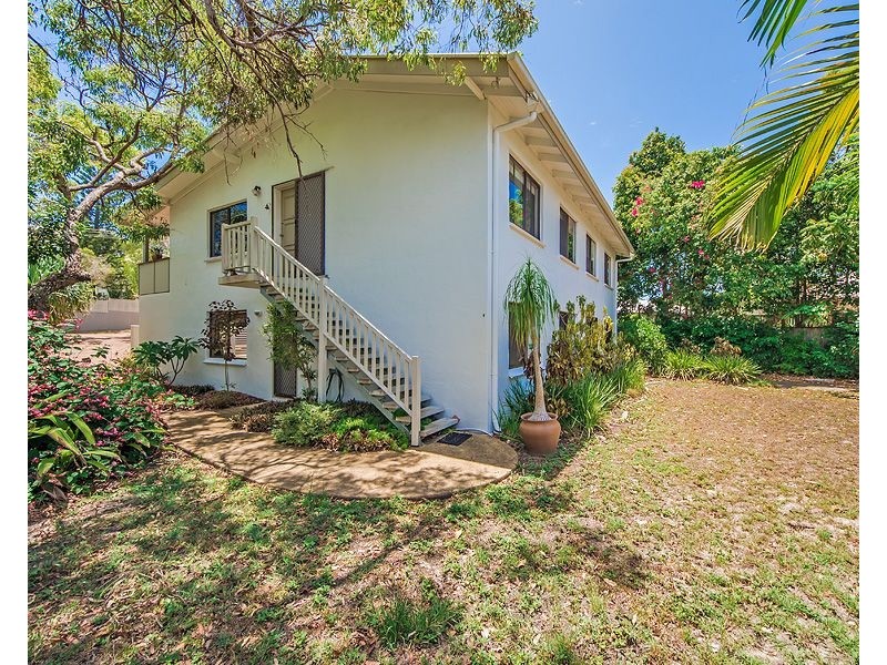 1/3 Nebula Street, Sunshine Beach QLD 4567