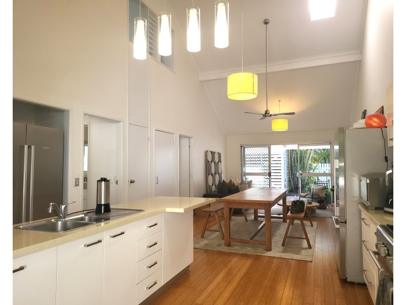 2/23 Bryan Street, Sunshine Beach QLD 4567