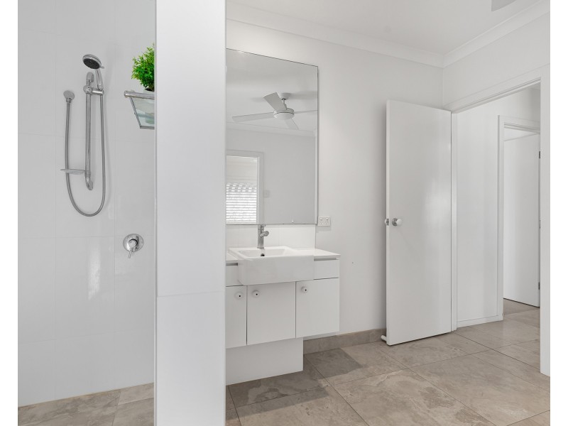 134 Shorehaven Dve, Noosa Waters QLD 4566