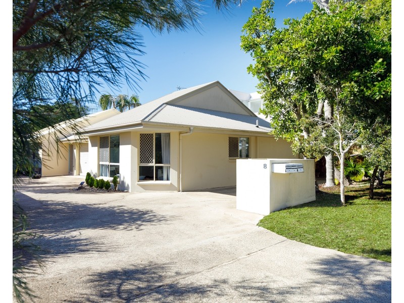 1/8 Margit Cr, Sunrise Beach QLD 4567