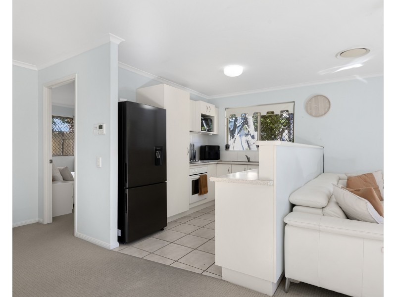 1/8 Margit Cr, Sunrise Beach QLD 4567