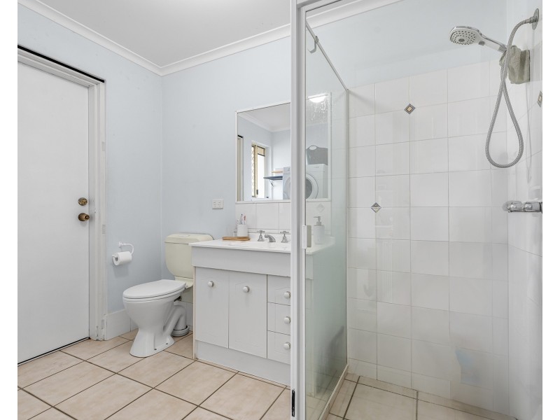 1/8 Margit Cr, Sunrise Beach QLD 4567