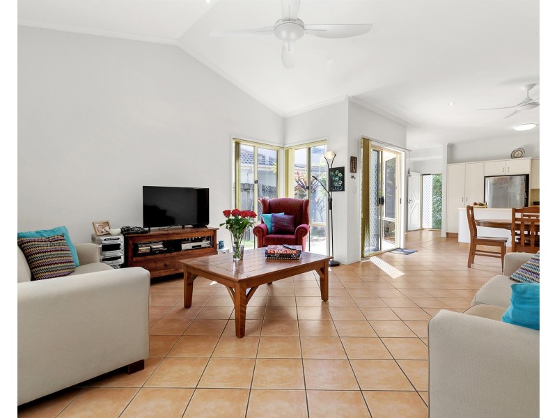 1/25 Bluefin Court, Noosa Waters QLD 4566