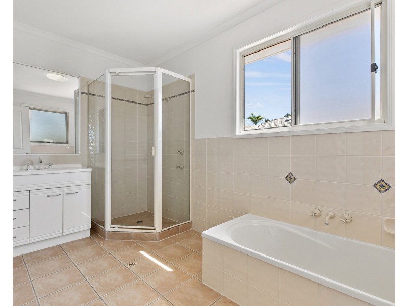 1/25 Bluefin Court, Noosa Waters QLD 4566