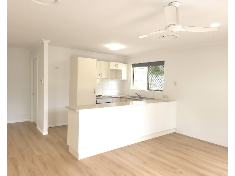 1/8 Margit Crescent, Sunrise Beach QLD 4567