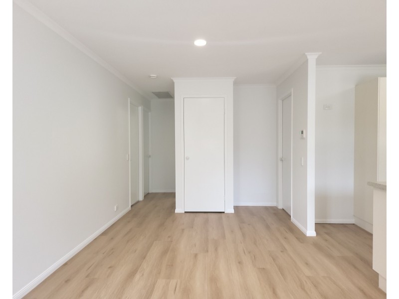 1/8 Margit Crescent, Sunrise Beach QLD 4567