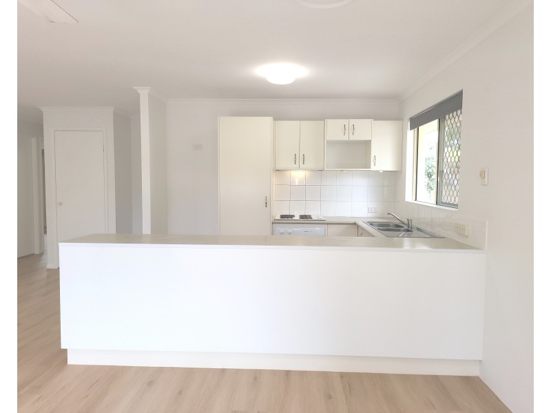 1/8 Margit Crescent, Sunrise Beach QLD 4567