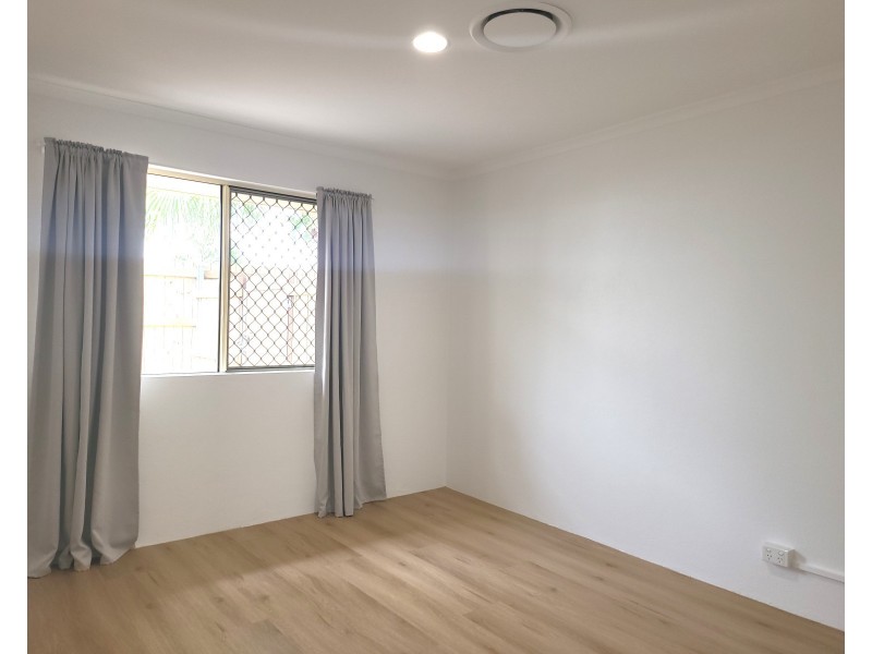 1/8 Margit Crescent, Sunrise Beach QLD 4567